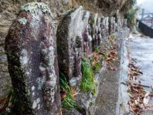 三十三観音　庚申石祠　酒波古墳四号墳
